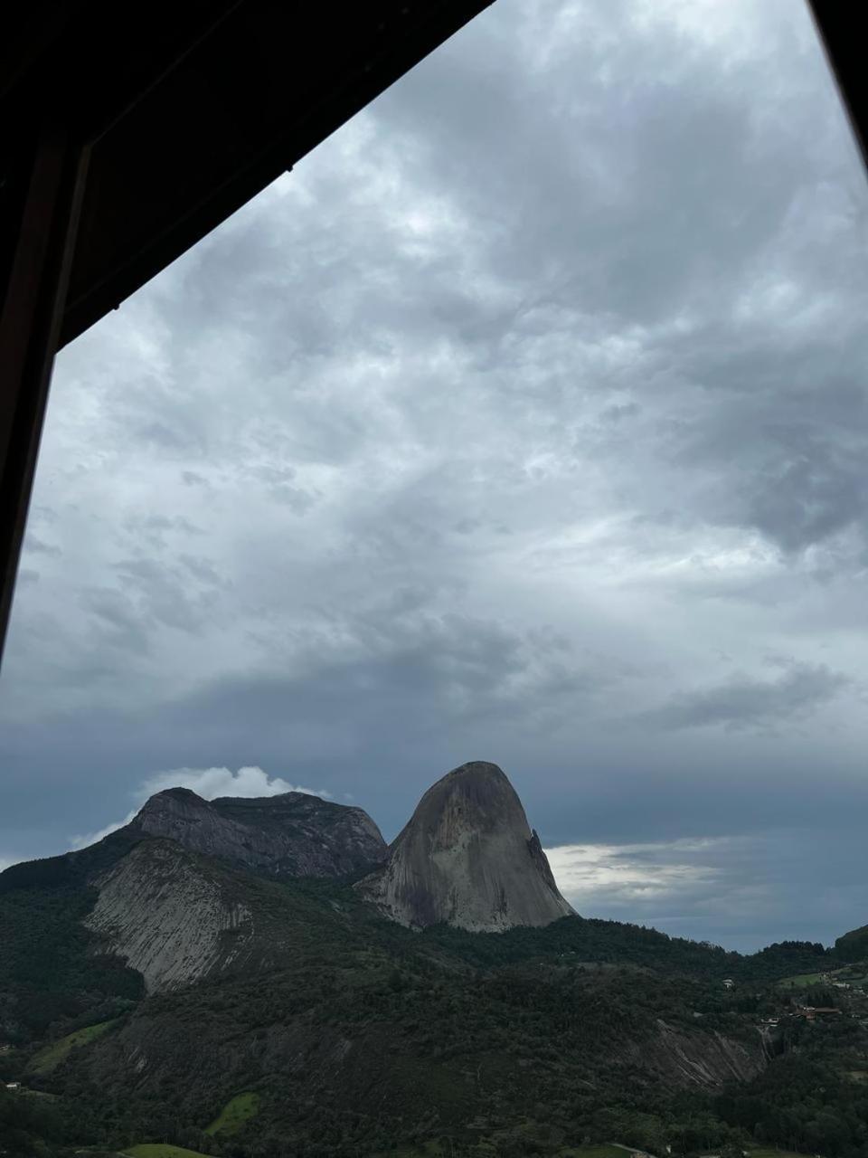 Vista Azul Apart Hotel - Pedra Azul Pinheiros Zewnętrze zdjęcie
